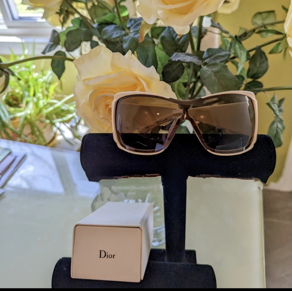 Rare Retro 2000's Dior stripes sunglasses 😎 beautiful perfect condition! - Picture 7 of 8